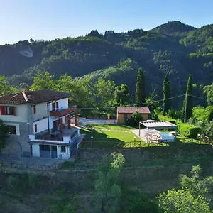 Irto Colle Alloggio per agriturismo Massa e Cozzile